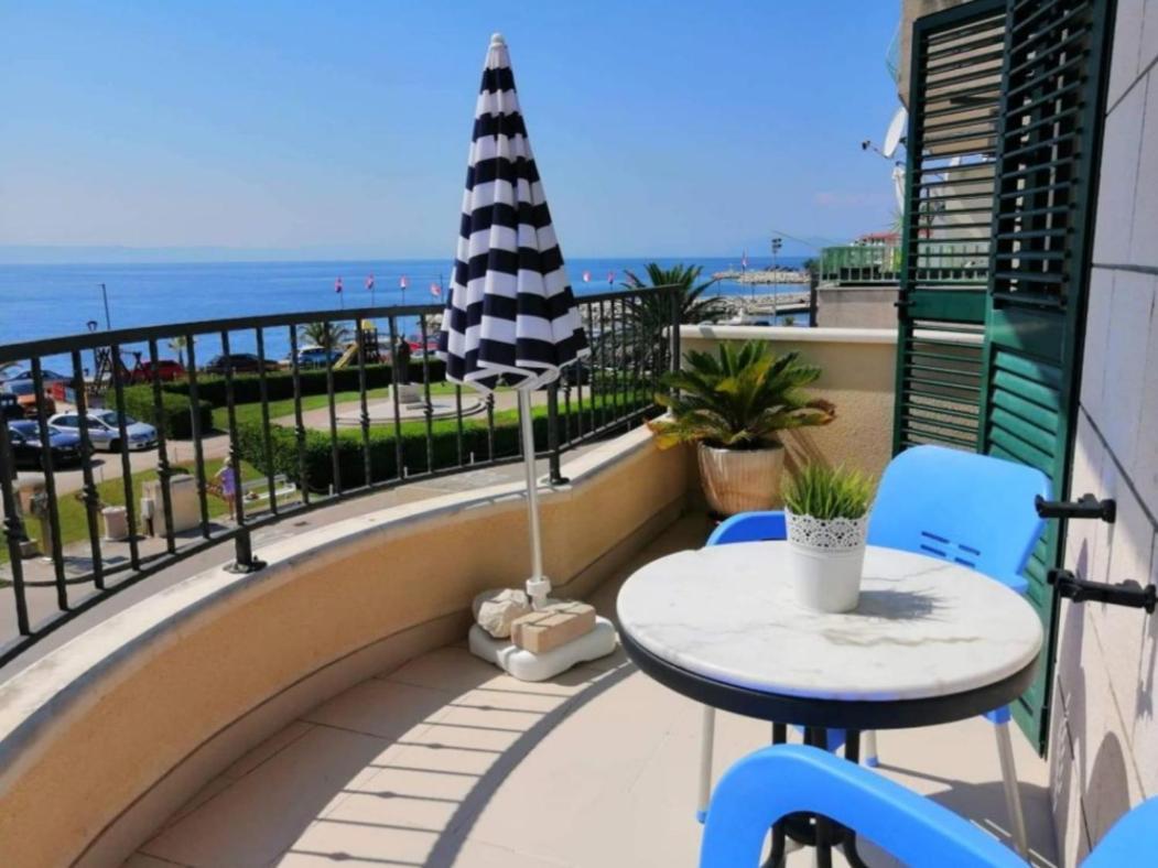 Apartment Dalma Podgora Εξωτερικό φωτογραφία